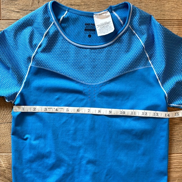 NWT Nike Pro Dri-Fit Competition Base Layer Short Sleeve Fitted Shirt, Large - Picture 5 of 8
